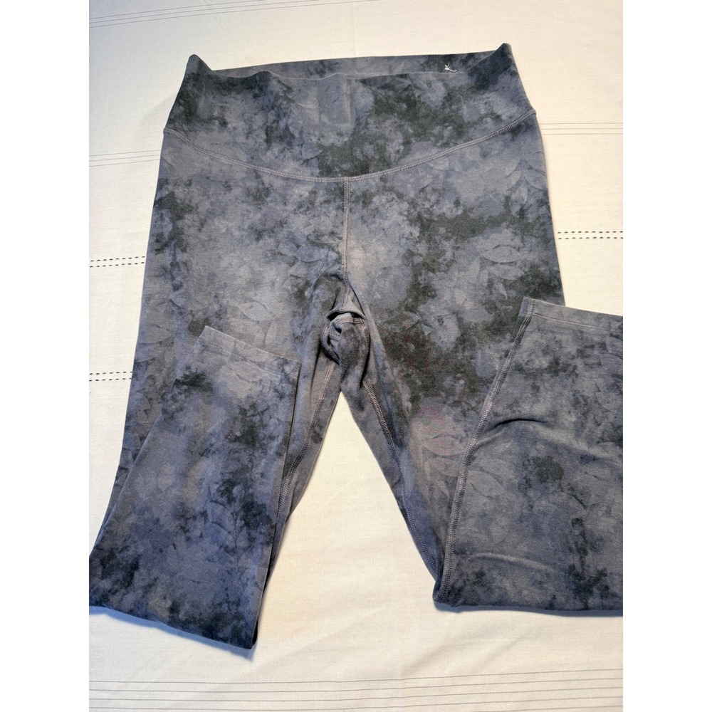 Old Navy Active PowerChill Extra High-Rise Leggings Grey Floral Tie Dye Go-Dry